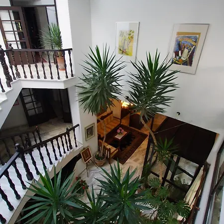 Miramare 3* 克里斯阿穆迪亚